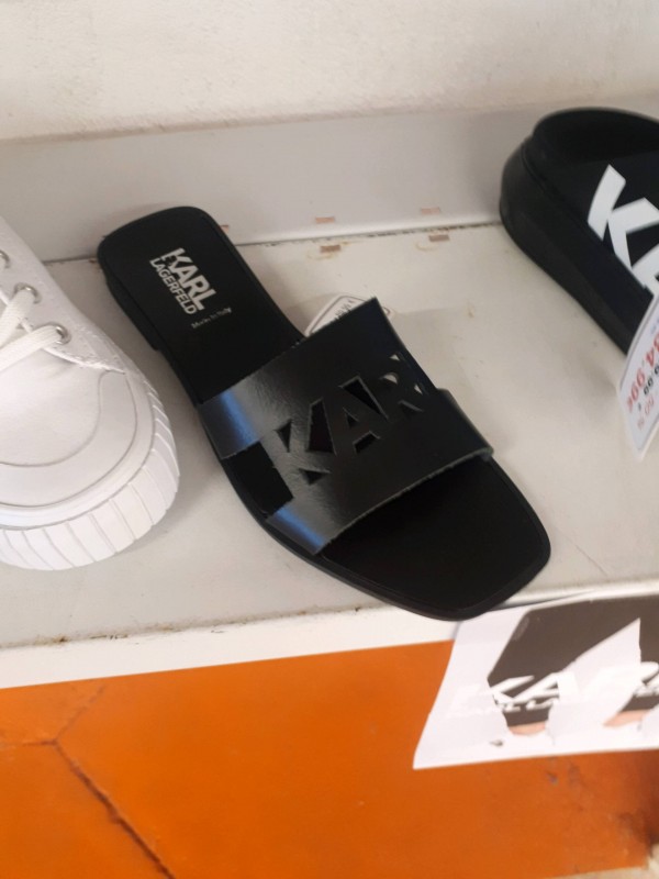Où trouver des sandales Karl Lagerfeld dans un magasin au Cres proche Montpellier dans l'Hérault
