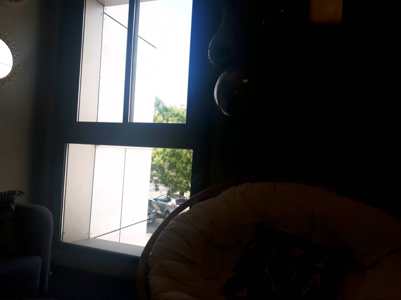 Où trouver une agence immobilière qui vend une maison de 150 mètres carrés minimum avec un jardin et une piscine dans le bassin de Thau