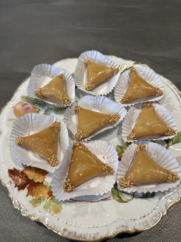  Vente en ligne de cornes de gazelle et briouates, pâtisserie marocaine à Avignon