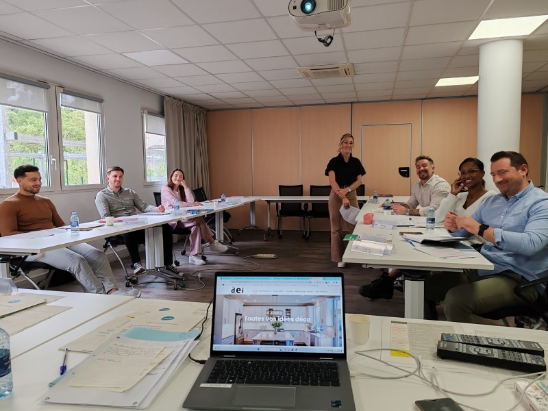 séance d'intégration et formation d'une équipe commerciale en agence web sur marseille 13013
