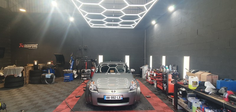 Réalisation de traitement en céramique sur une nissan coupé à Pézenas dans l'Hérault