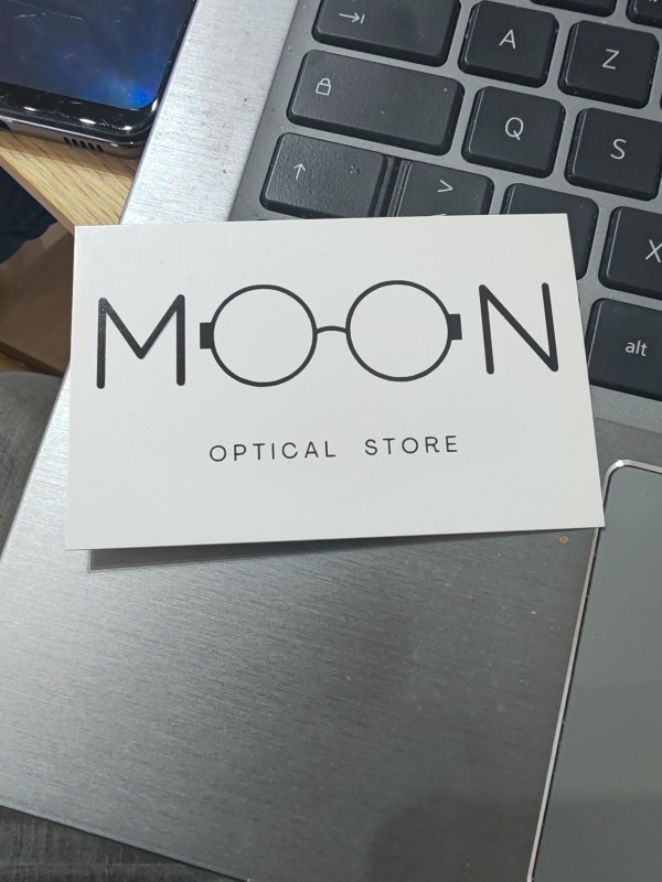 opticien pour vente de lunettes de soleil type aviateur de la marque bottega veneta à Marseille 13012 proximité Allauch et Plan-de-Cuques