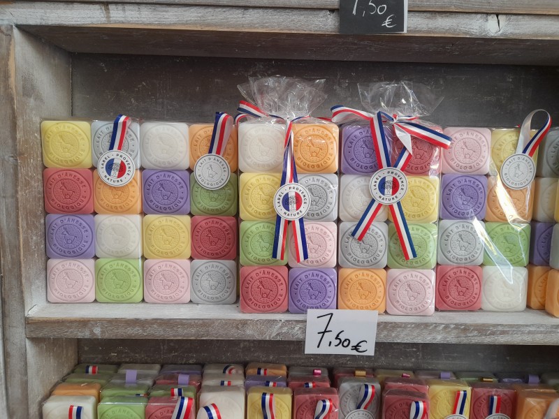 Savon de Marseille fabriqué en France à Lunel dans l'Hérault