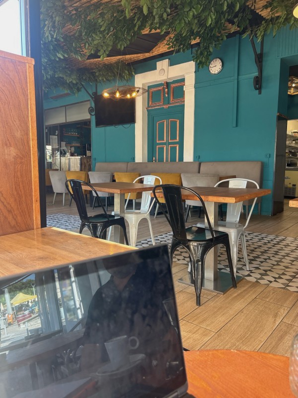  Rénovation, terrasse, bois à sete dans l’Hérault 