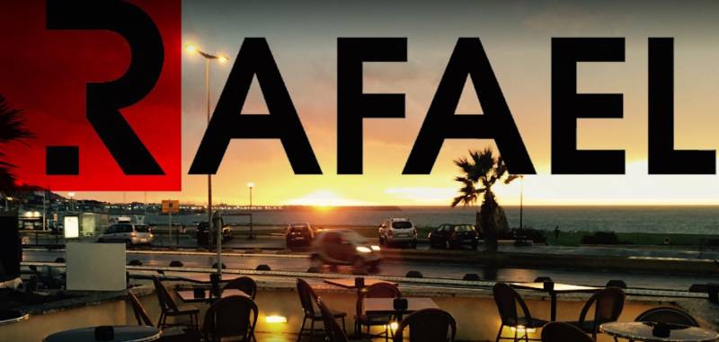 www.rafael-restaurant-marseille.com