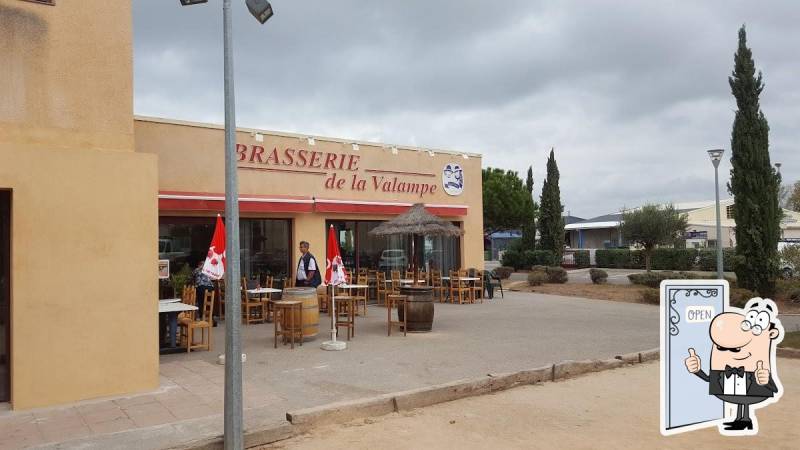 Location de salle des fêtes avec restaurant pour une soirée d'anniversaire à martigues