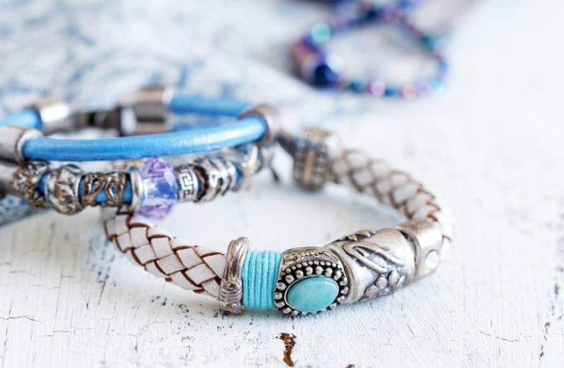 Où trouver bijoux et accessoires chez grossiste pour commerçants et commerçants ambulants à Marseille