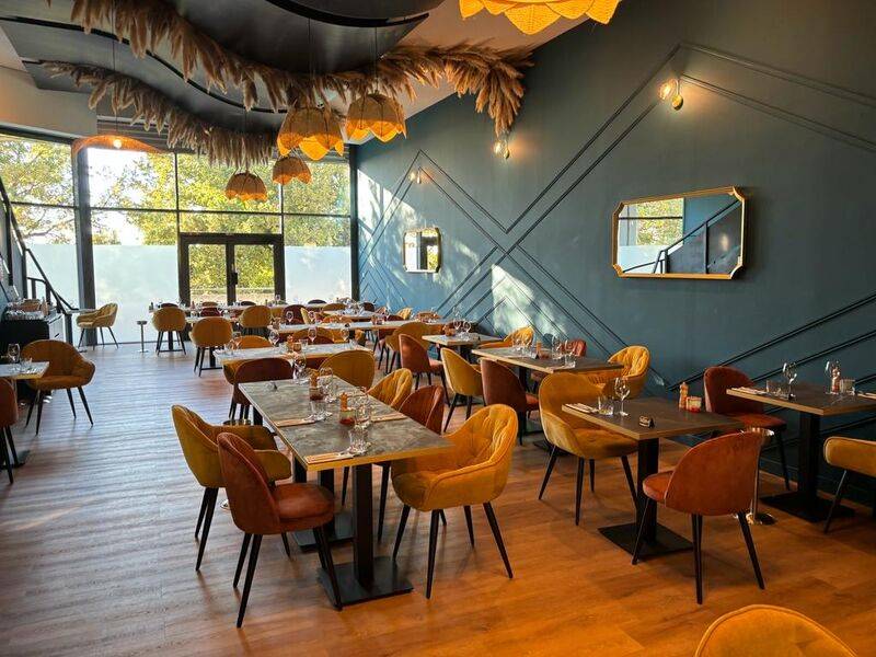 Ou trouver restaurant à privatiser pour un séminaire d'entreprise avec espace privé vers Bouc Bel Air dans les Bouches-du-Rhône