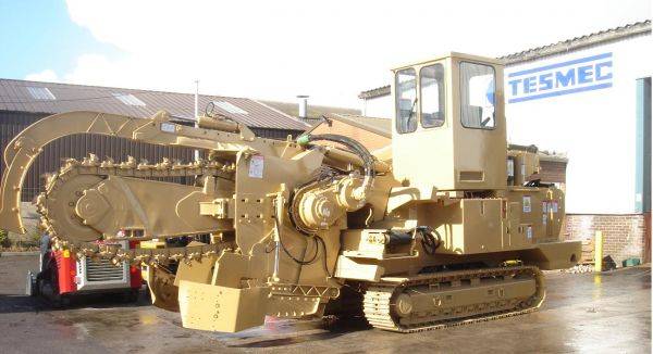 Location de trancheuse sur chenille pour micro tranchée à Marseille dans les Bouches du Rhône13