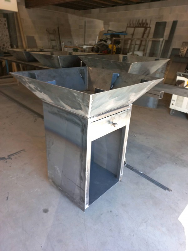 Où trouver des brasero en métal sur mesure sur Nîmes à côté de Lunel