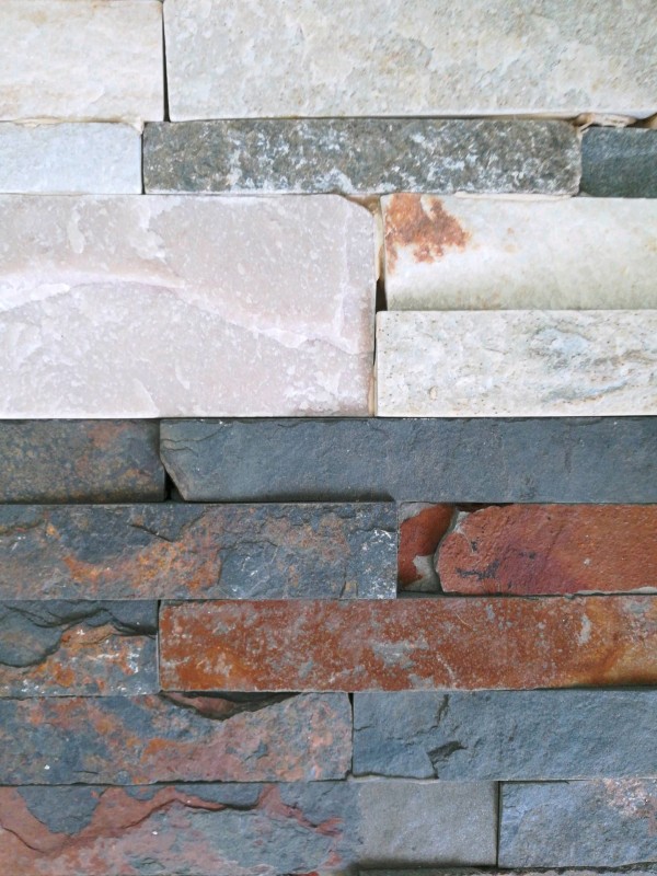 Où trouver des pierres naturelles pour décoration de jardin à côté d'Alès