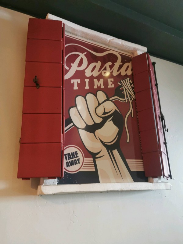 Où manger la meilleure macaronade sur le port de Sète