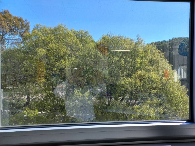 Pose et installation d'une porte automatique pour magasin et commerce sur Narbonne dans l'Aude