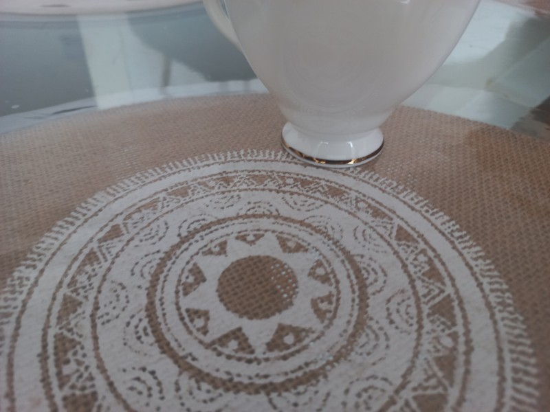 Artisan pour réaliser une pose de résine sur une toiture à Nîmes dans le Gard