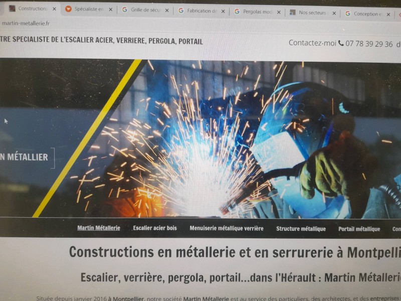 Où trouver un artisan pour installer une pergola métallique sur Montpellier dans l'Hérault