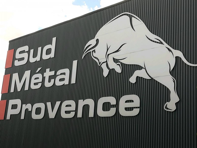 Grossiste en métallurgie pour vente de poutrelles et tubes métalliques sur Nîmes dans le Gard