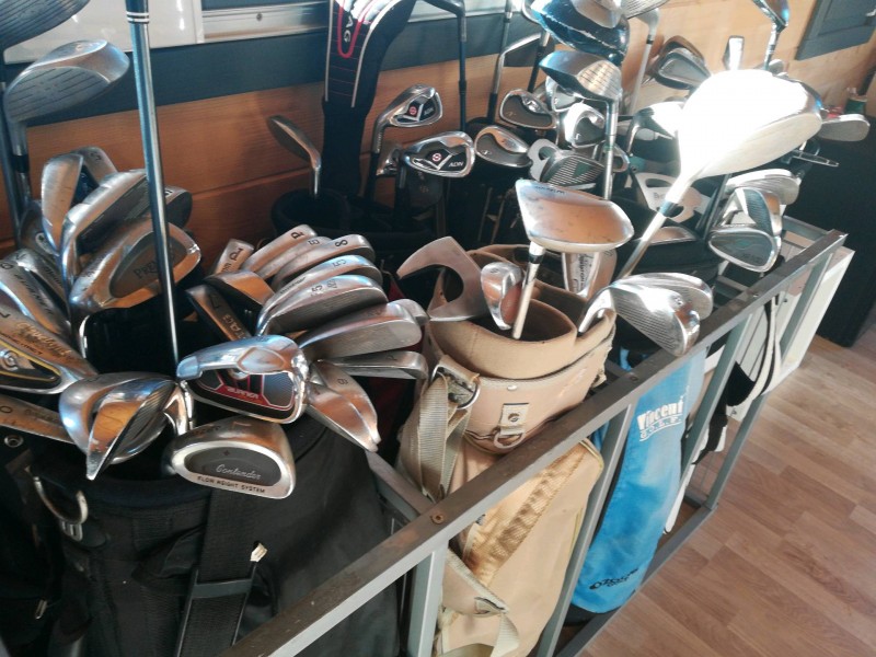 Ou réaliser entre amis un parcours de golf à la journée à La Grande-Motte à côté de Nîmes