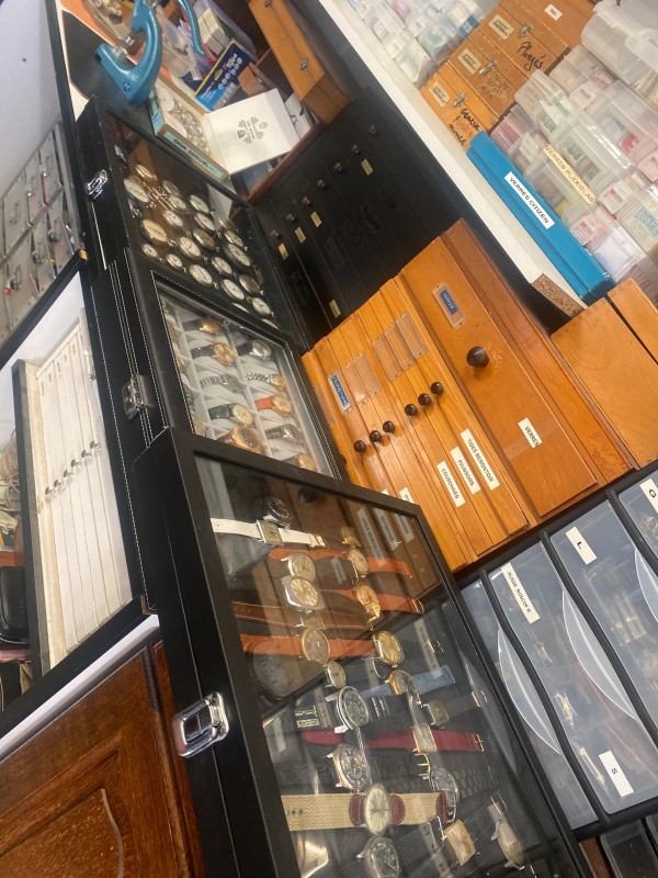 Faire réparer sa montre Rolex femme à Béziers dans l’Hérault