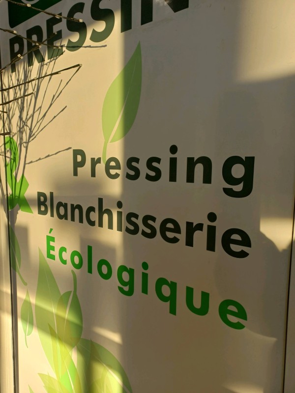 Où trouver un pressing et blanchisserie écologique au Crès proche de Montpellier dans l'Hérault 34.