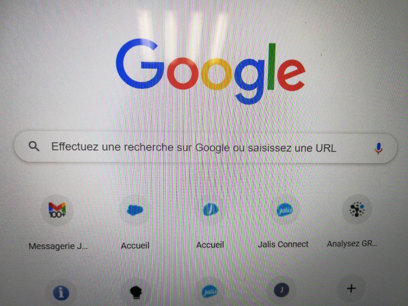 Où trouver une entreprise spécialisée pour l'accompagnement de la communication commerciale d'une boutique sur Lunel à côté de Nîmes