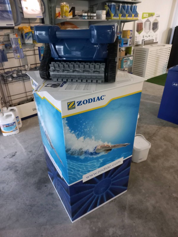 Où acheter un robot de piscine de marque ZODIAC ou dolphin sur Vergèze à côté de Sommières