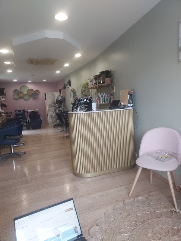 salon de coiffure styliste visagiste coloriste avec ou sans rendez-vous sur Istres dans le 13
