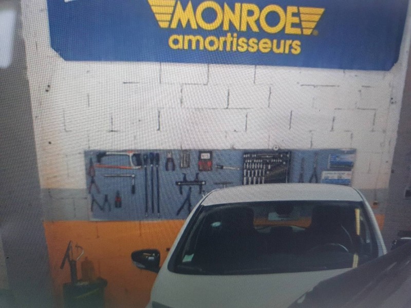 Garage pour réparer action ou vidange de voiture à Uzes proche de Nîmes