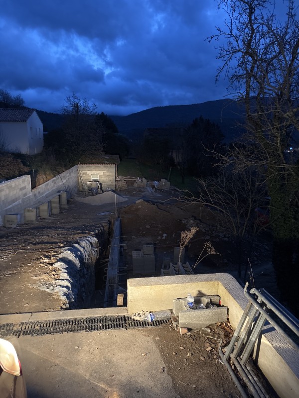  Entreprise de terrassement pour une villa à Saint Zacharie, proche d’Aubagne  