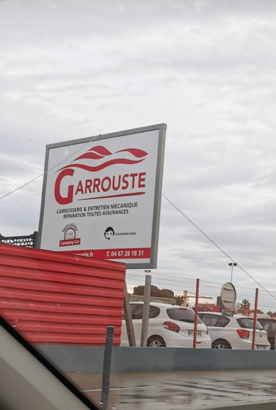 trouver un carrossier rapidement pour réparer parechoc à Sète proche de bouzigues 34 