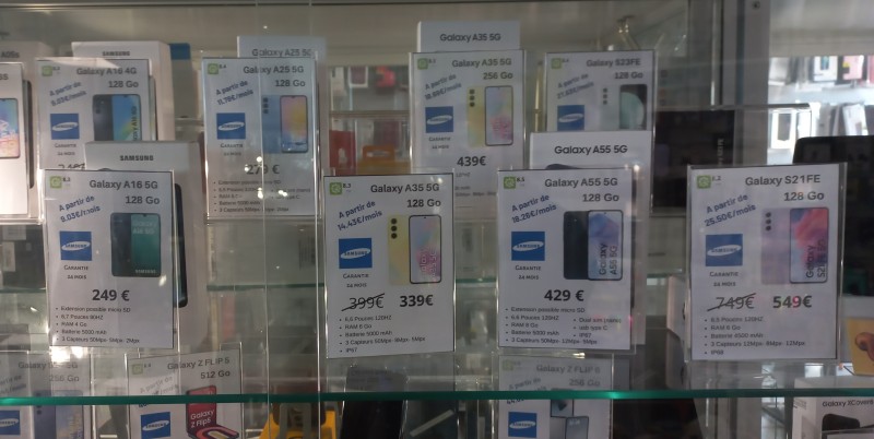 réparation et changement d'un écran fissuré ou cassé d'un iPhone sur la Grande-Motte proche Carnon