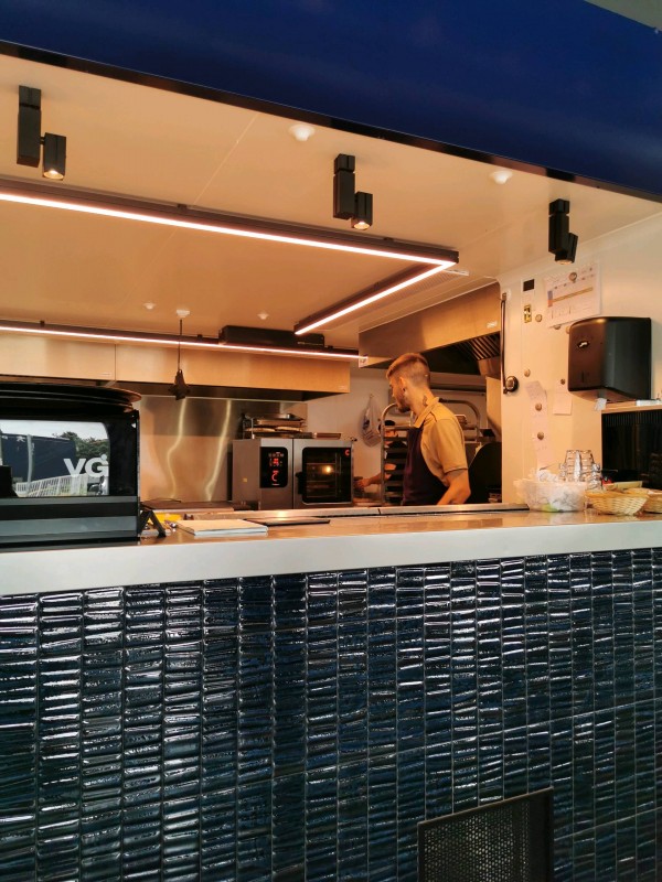 Dégustation fruits de mer sur le Crète