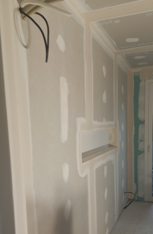 rénovation complète du placo d'un appartement dans une résidence à Montpellier quartier estenove