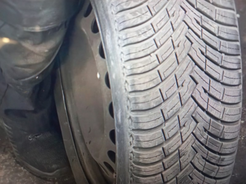 Ggarage pour dépannage de pneus crevé 24 heures sur 24 à Montpellier à côté de Sète