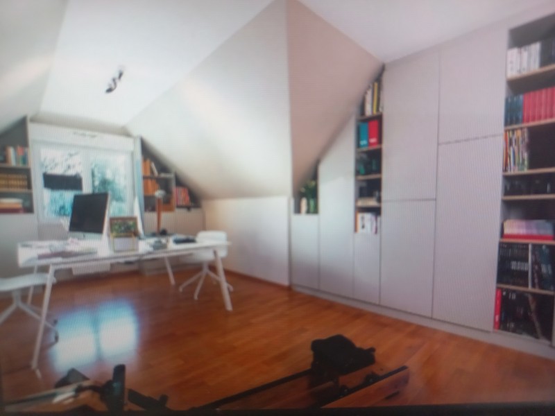 pose et installation d'un placard sur mesure dans une chambre parentale à Paris proche Levallois-Perret