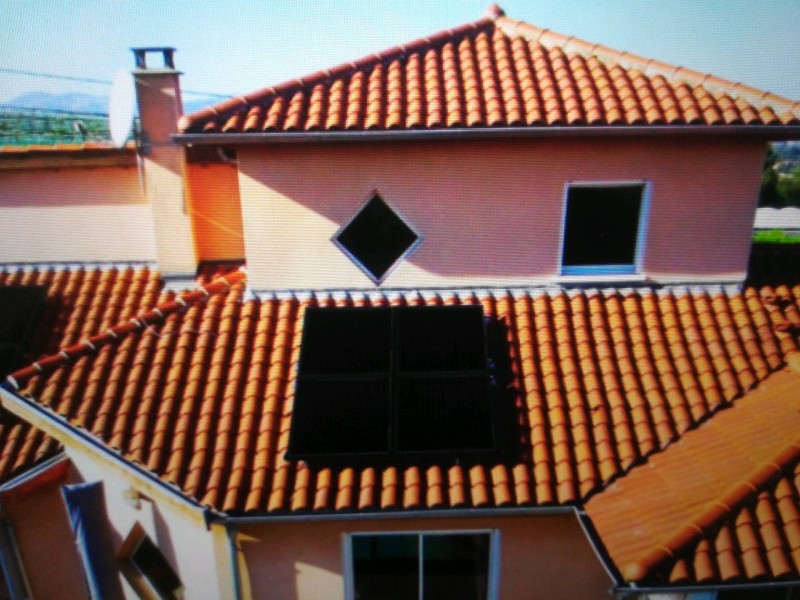 Installation et pose de panneaux solaires photovoltaïques pour villa de Montpellier à côté de Nîmes