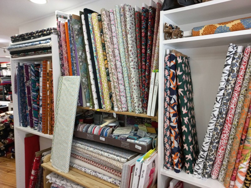 Où trouver des tissus en soie de grande qualité pas cher après compétitif au centre ville de Montpellier dans l'Hérault 34