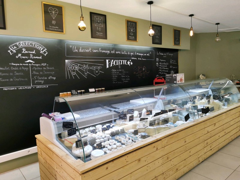 Trouver une fromagerie qui propose des plateaux de fromage et du fromage à la découpe dans le centre de Sète proche de Montpellier dans l'Hérault