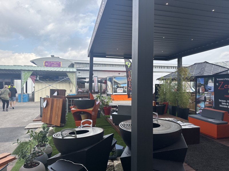  Où trouver société pour installer une terrasse en bois autour d’une piscine à La Grande Motte dans l’Hérault 