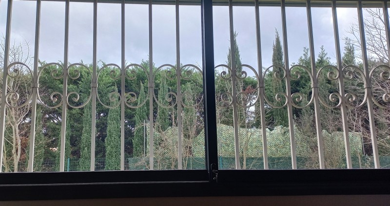 fabricant de menuiserie en aluminium pour villa à Remoulins dans le Gard