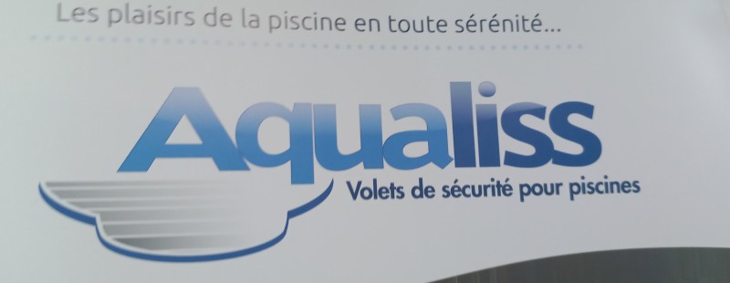 installation et pose d'un volet de piscine immergé sur Fréjus proche de Sainte-Maxime