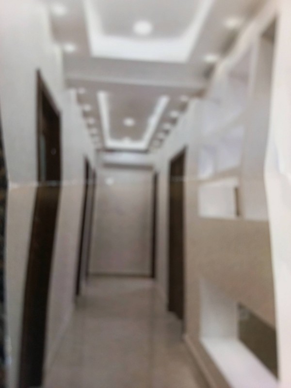 Où trouver une entreprise un plombier pour installer et rénover une baignoire par une douche à l'italienne sur Montpellier à côté de La Grande-Motte