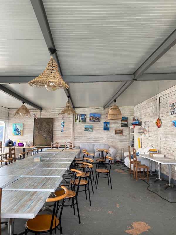 Dégustation de coquillages en groupe proche de SETE dans le Bassin de Thau