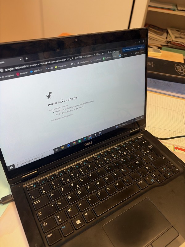  monument funéraire en marbre à Cournonterral, proche de Fabrègues 