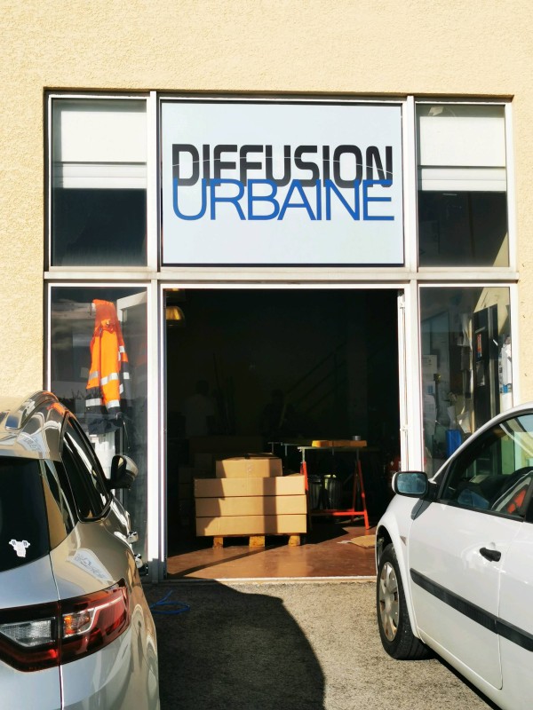 Entreprise spécialisée dans les arceaux intelligents de place de parking individuel ou collectif Hérault 34