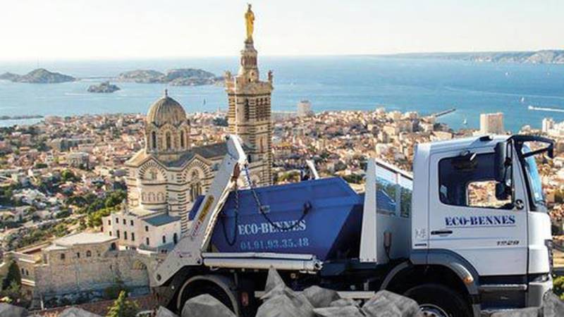 Location de bennes pour déchets et encombrants à Marseille dans les Bouches du Rhône