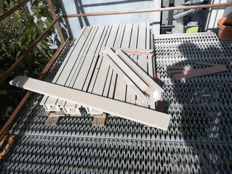 Atelier de fabrication de caniveau en carrelage sur mesure Montpellier à côté de Béziers