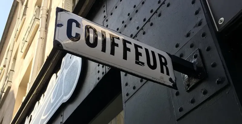 recherche apprenti coiffeur diplômé motivé curieux rigoureux pour salon de coiffure mixte  Paris 18 Paris 17Paris 19 proche métro Jules Joffrin métro Simplon