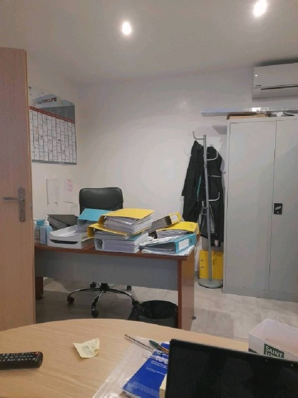 Où trouver une entreprise spécialisée dans la rénovation de façade pour maison individuelle sur Nîmes proche de Saint-Gilles