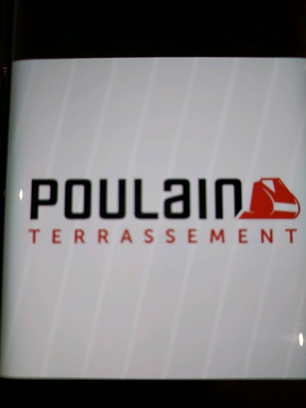 entreprise de terrassement pour création d'un chemin d'accès d'un trou de piscine et installation de fosse septique à Peynier proche d'Aix-en-Provence