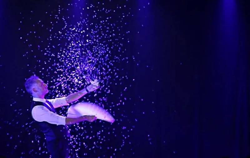 tour de magie sur le web à Paris